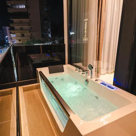 Отель Heavenly Rest Luxury Саранда